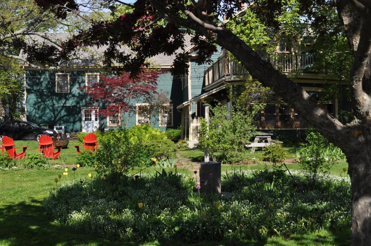 Holman'S Heritage Suites Summerside Ngoại thất bức ảnh